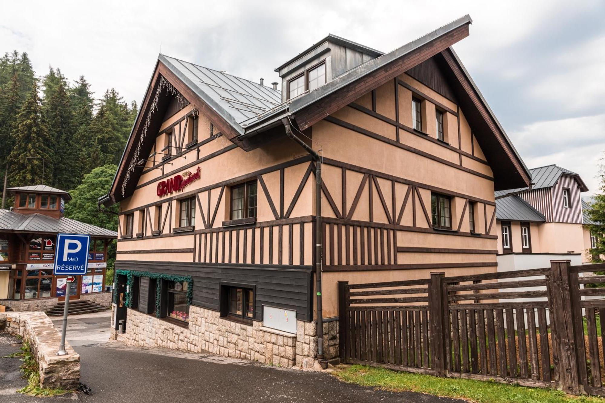 Grand Apartments Špindlerŭv Mlýn Екстериор снимка